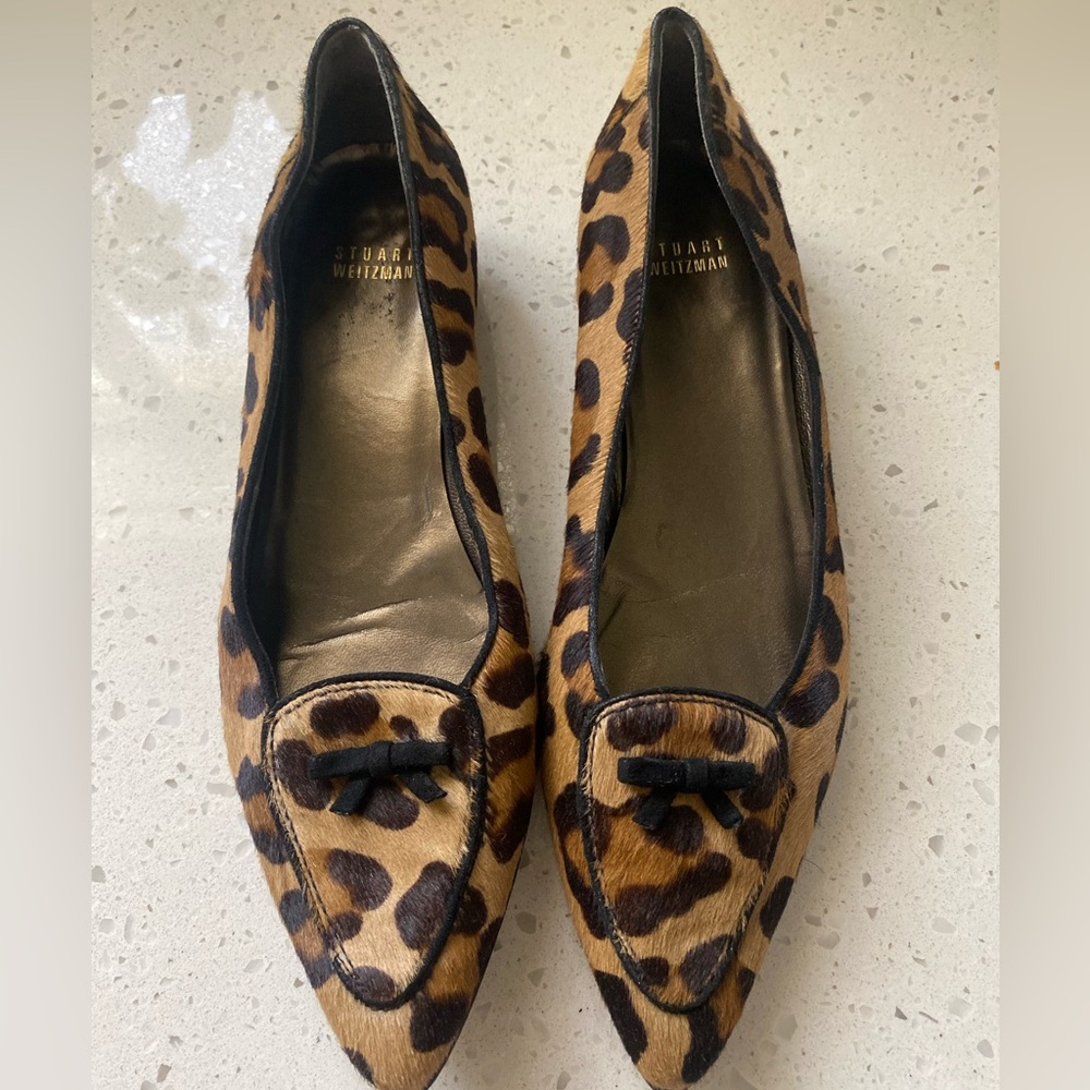 Stuart Weitzman Leopard Print Pointed Toe Flats - Tan, Black